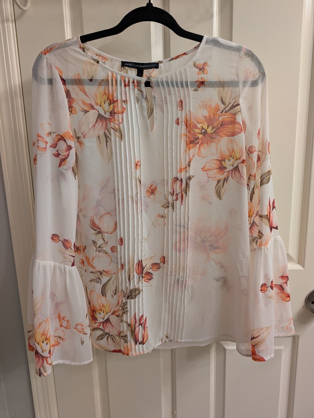 White House Black Market ivy White Floral Blouse